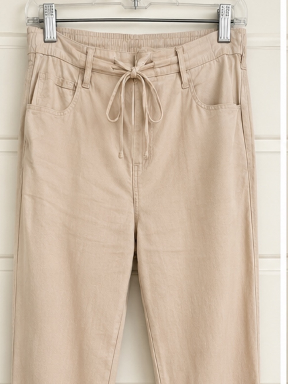 Evereve Beige Wide Leg Drawstring Jeans
